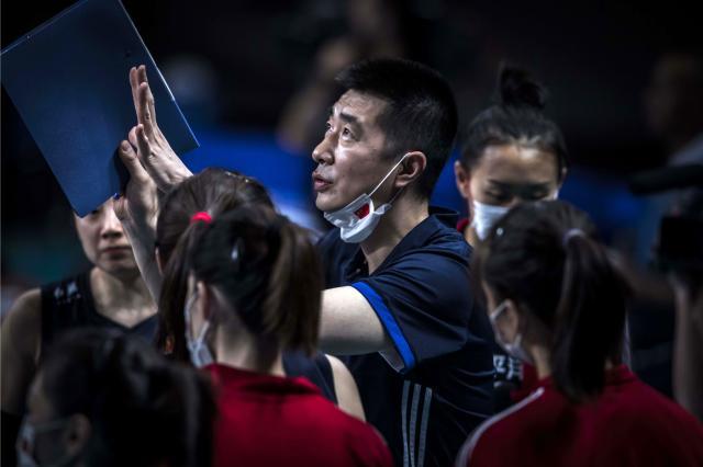 中国女排启动主教练公开竞聘 谁有望成为候选人？