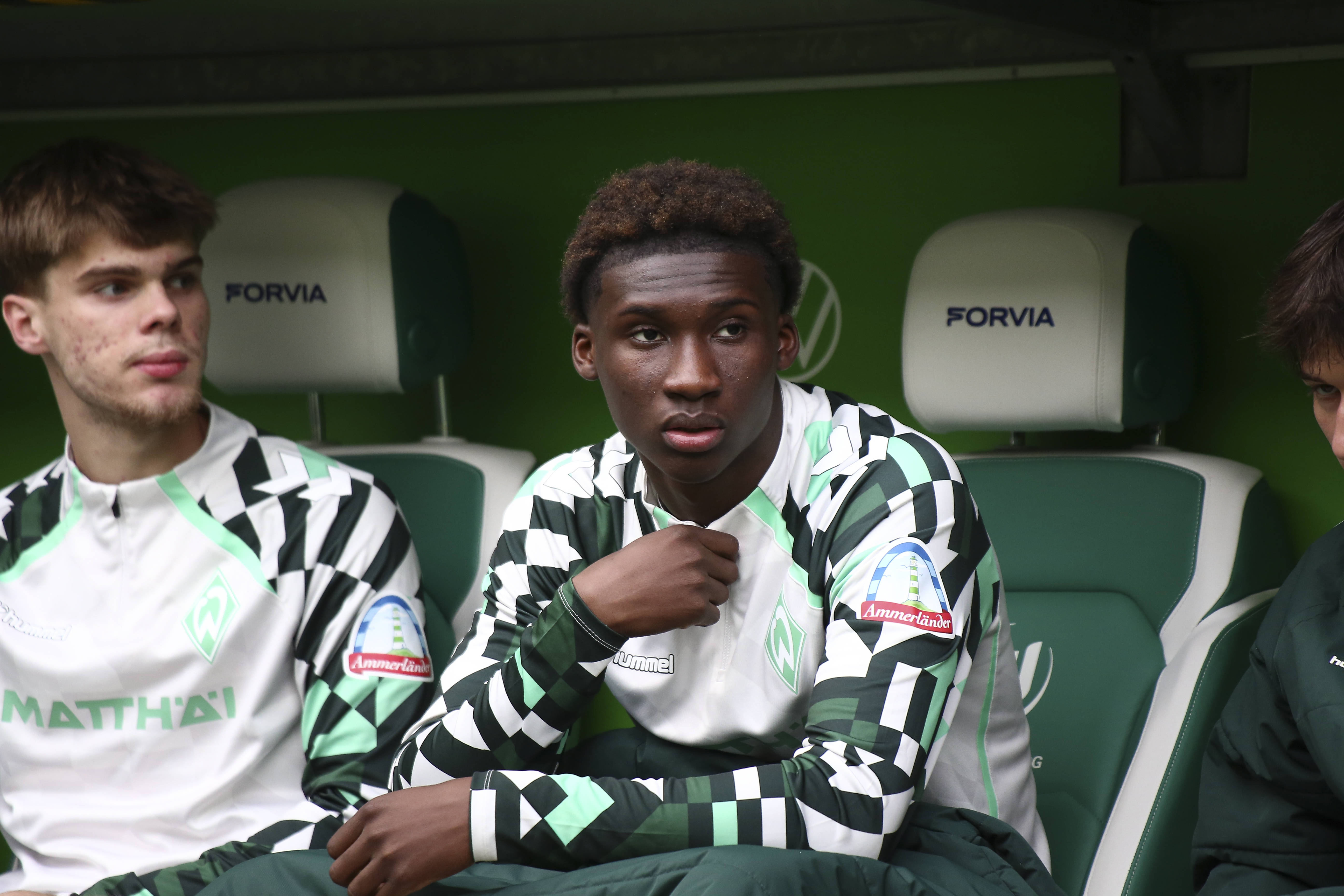 Baccarat Gaming-德天空：切尔西加入18岁中卫库利巴利争夺战，不莱梅想要5千万欧